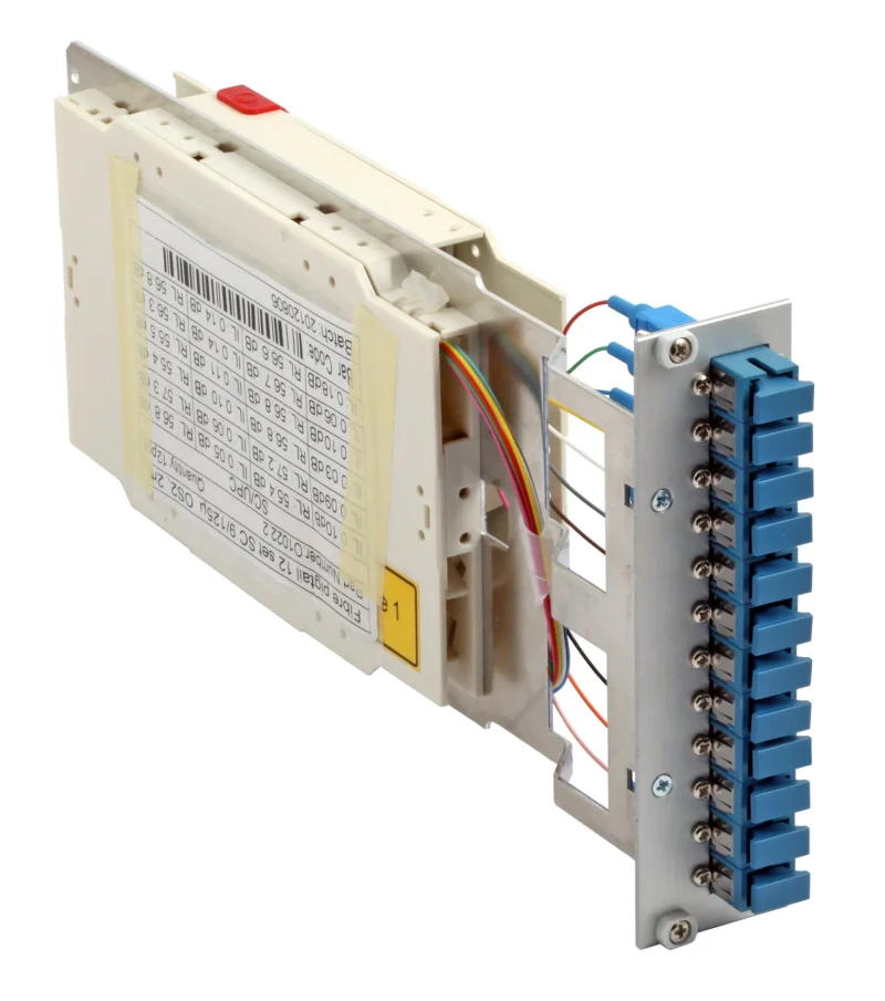 Moduleinschub 3HE/7TE, 50/125µ OM3, 12x SC Simplex beige