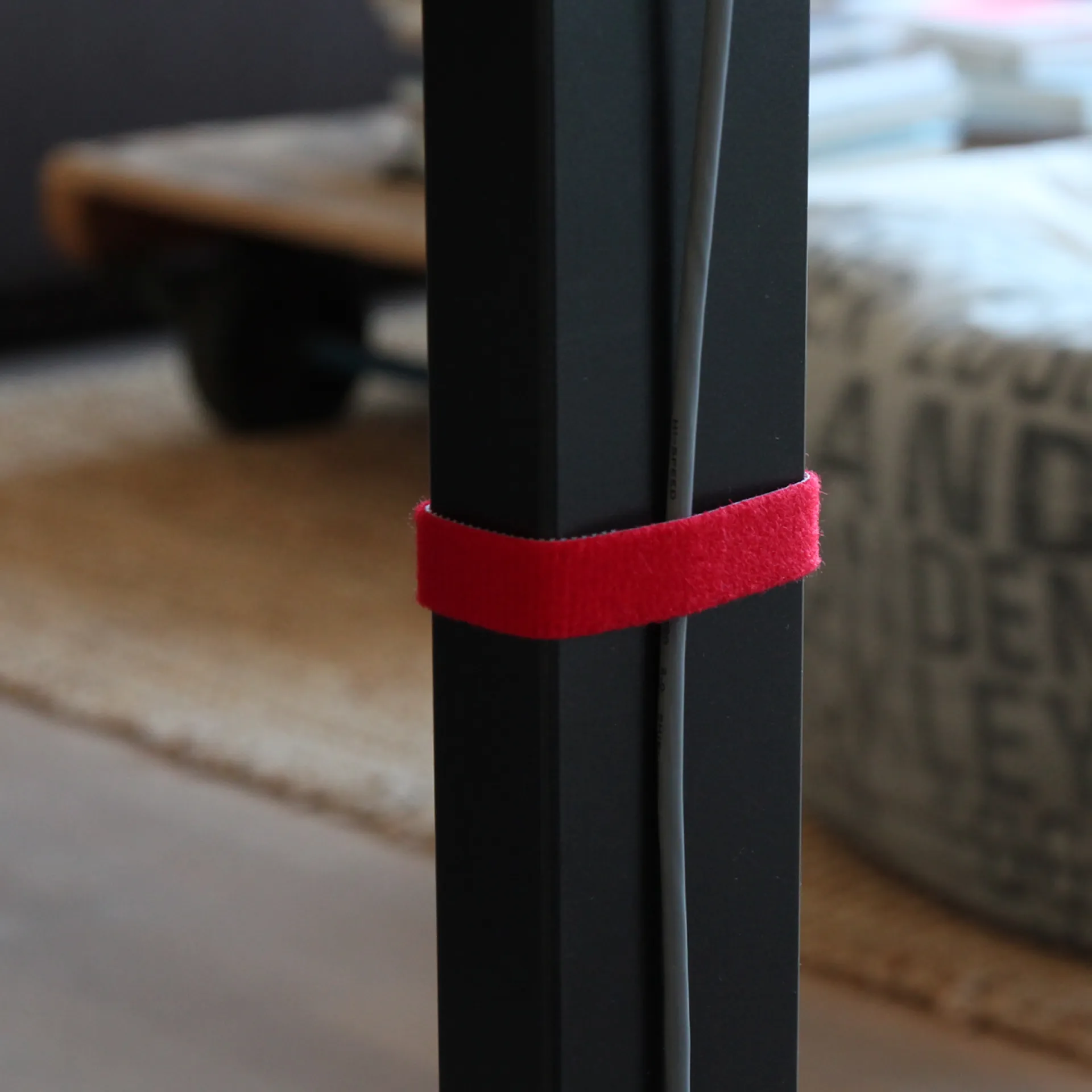 LTC ROLL STRAP, Doppelseitige Klettbandrolle 25m rot – Bild 2