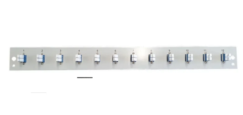 Bestückte Frontblende mit 12 x LC Duplex Kupplung OS2, schwarz